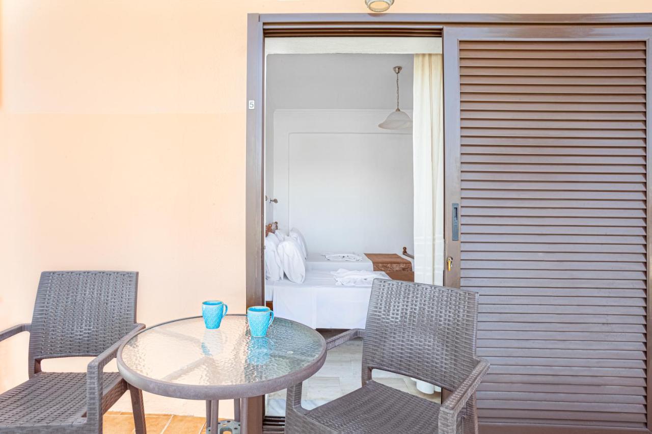 Lord Complex Aparthotel Agios Georgios  Exterior photo